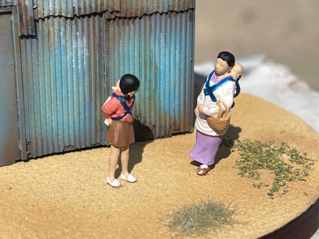 日本人風ミニチュア人形